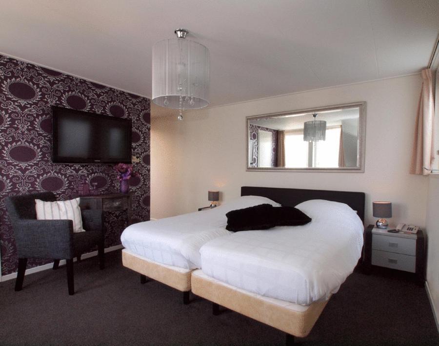 קאמפן Hotel Van Dijk מראה חיצוני תמונה